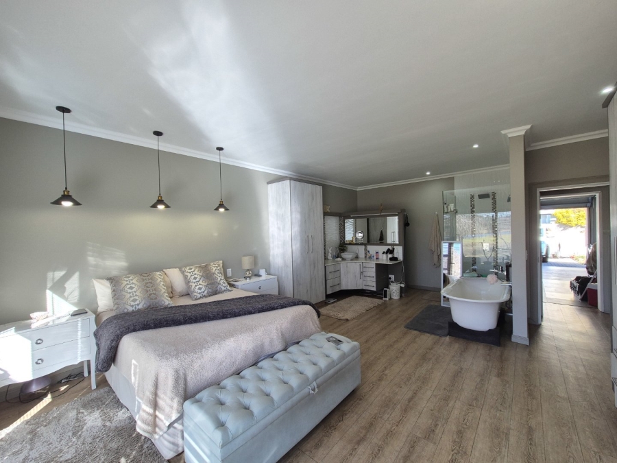 4 Bedroom Property for Sale in Heron Banks Golf Estate Free State